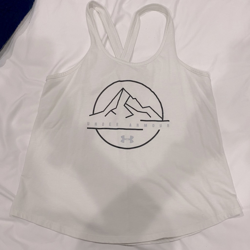 Under armour tank